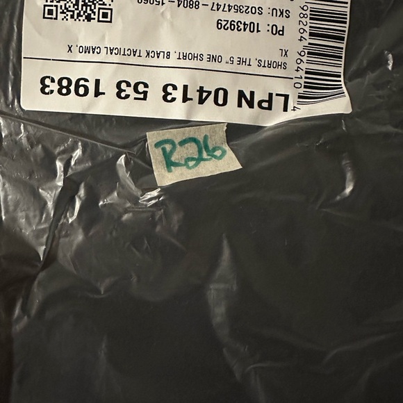 NWT, Fabletics, The One Short 5in, Black Tactical Camo, XXL - Picture 5 of 5